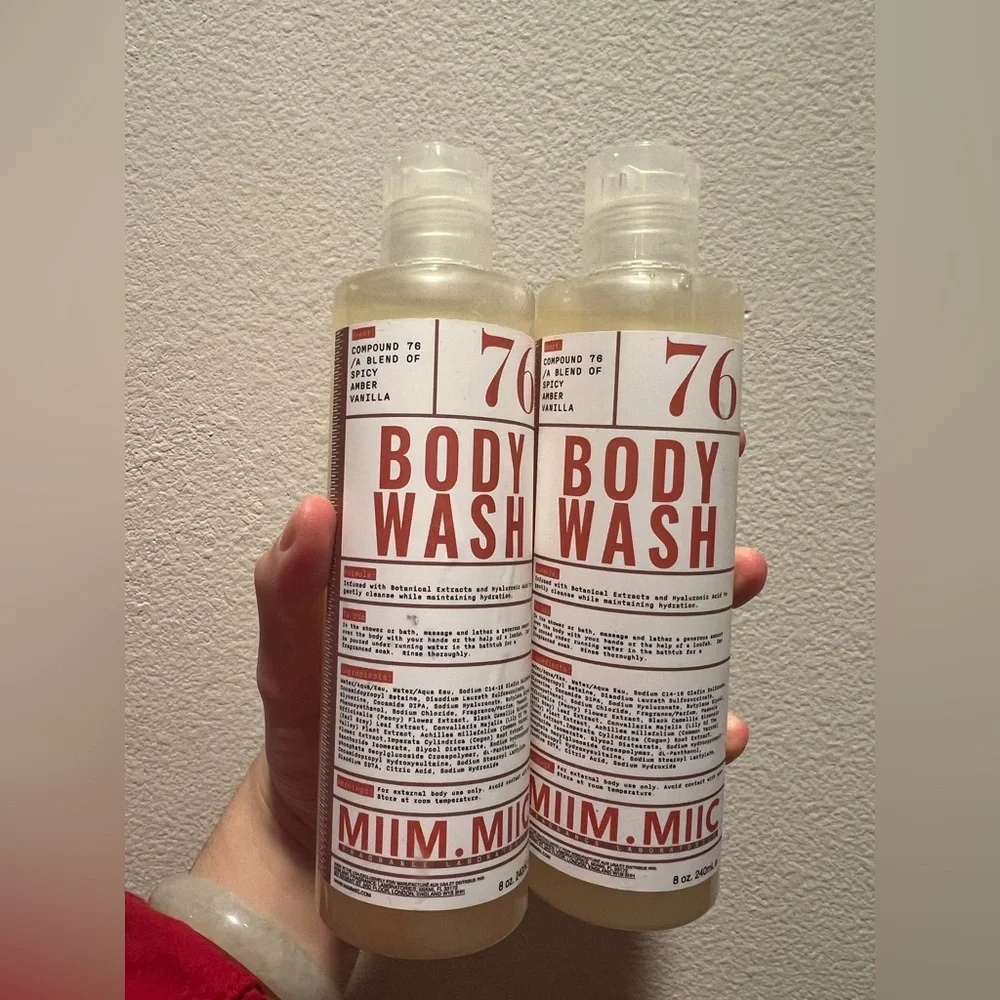 MIIM. MIIC NO 76 SPICY AMBER VANILLA DEEP HYDRATING BODY WASH X2